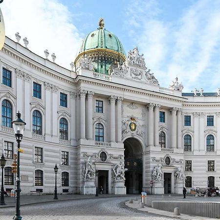 Royal Residence Hofburg Виена Екстериор снимка