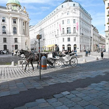 Royal Residence Hofburg Виена Екстериор снимка